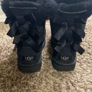 Girls Ugg Bailey bow boots size 3